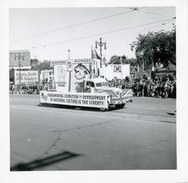 Winnipeg's 75th Anniversary parade - Lithuanian community float