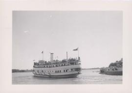 S.S. Keenora with crowds of people on deck