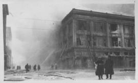 Enderton Building - Winnipeg, on fire, Friday, January 11, 1918