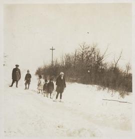 Children snowshoeing