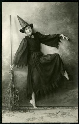 Phyllis Rutherford in costume