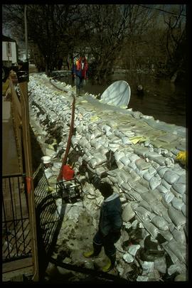 1997 flood - Scotia Street - satellite dish in water