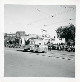 Winnipeg's 75th Anniversary parade - Ashdown's Hardware float