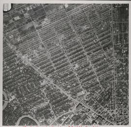 Central Winnipeg between Portage and Notre Dame Avenues [Aerial view]