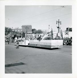 Winnipeg's 75th Anniversary parade - Slovak community float