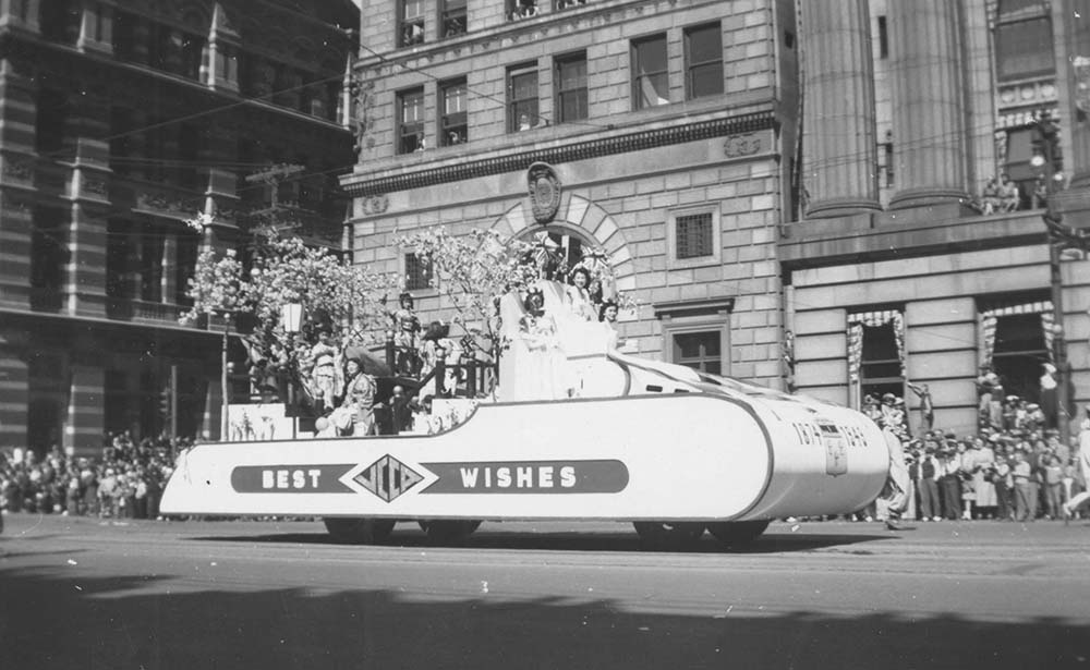 Japanese community float in 75th anniversary parade, 1949. City of Winnipeg Archives Photograph Collection (P23 File 84 Item 14).