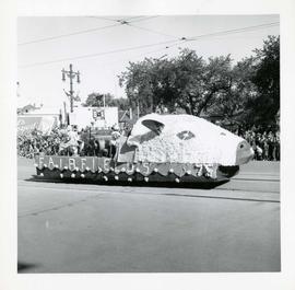 Winnipeg's 75th Anniversary parade - Fairfields float