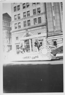 Sweet Caps float, Winnipeg's 75th Anniversary Parade