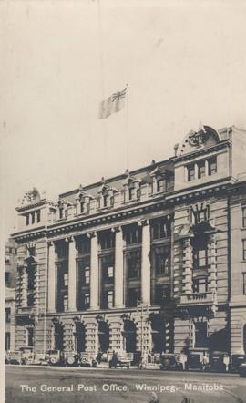 The General Post Office, South side of Portage Avenue between Fort Street and Garry Street, ca. 1925