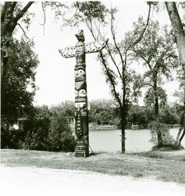 Assiniboine Park Totem Pole