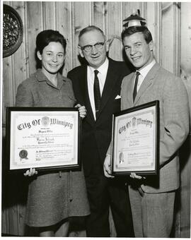 Figure skaters Maria and Otto Jelinek presented with honourary citizenships
